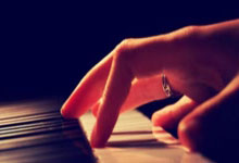 张帅2-1逆转晋级WTA500查尔斯顿站正赛,将战布朗泽蒂.